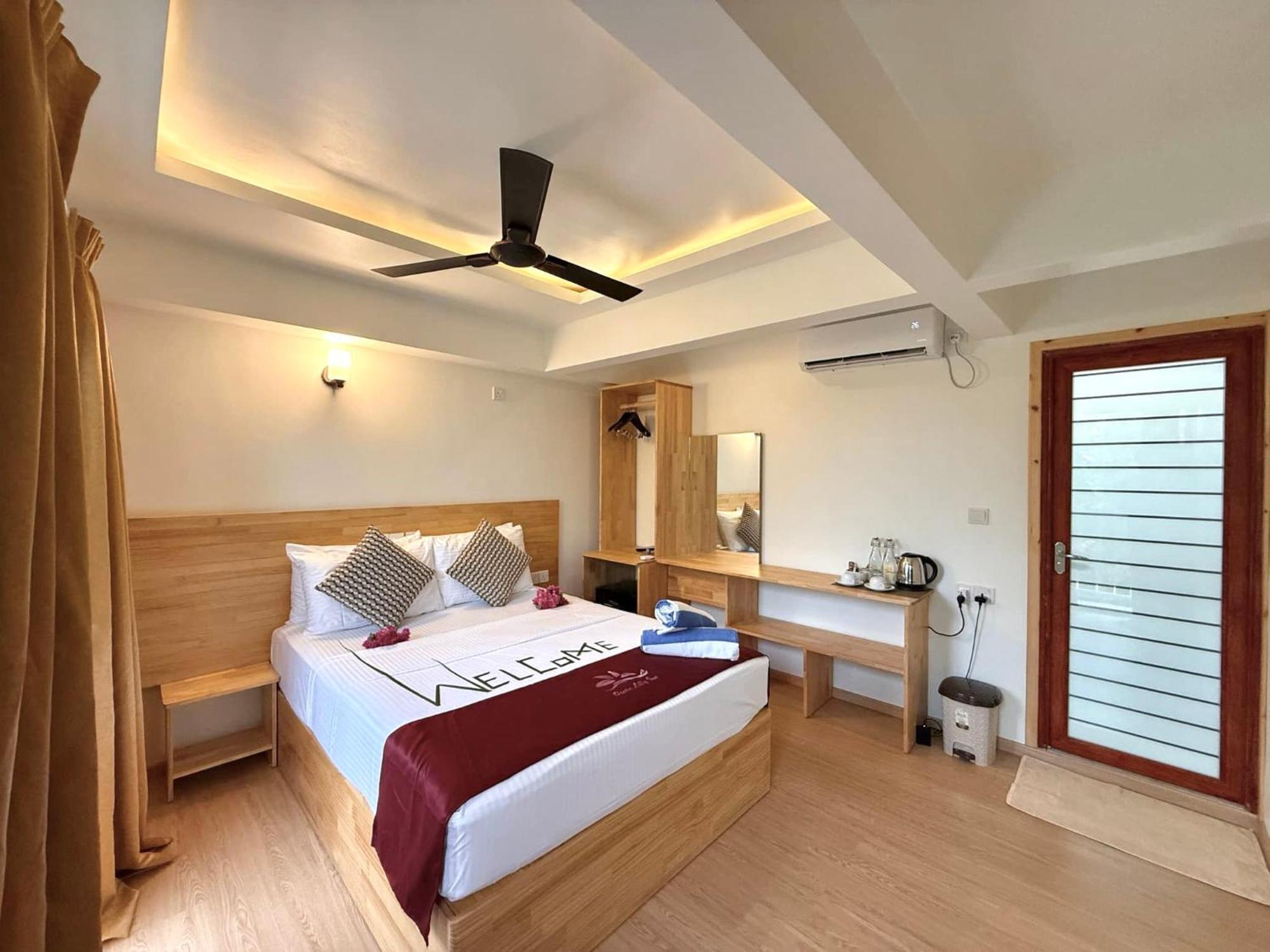 Ocean Lilly Inn Hangnaameedhoo Exterior foto